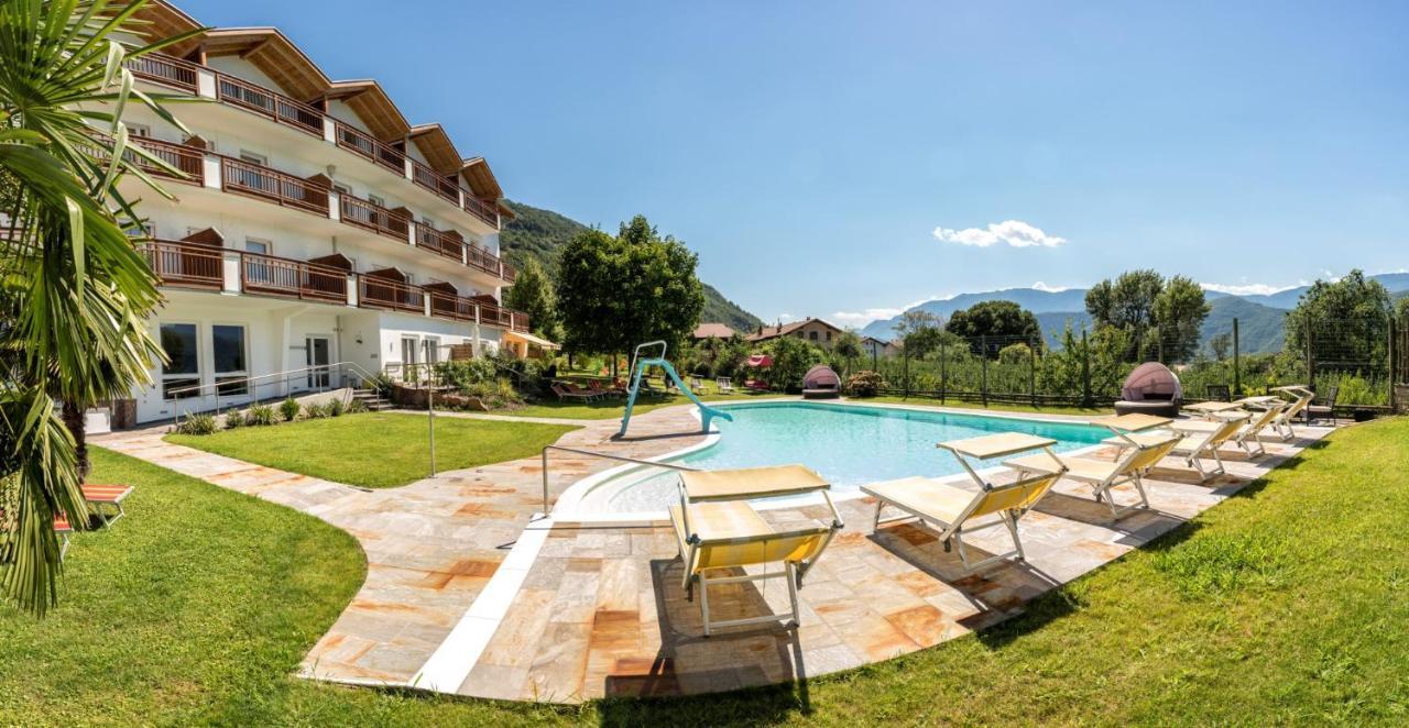 Hotel Garni Gruener Baum Laives Luaran gambar