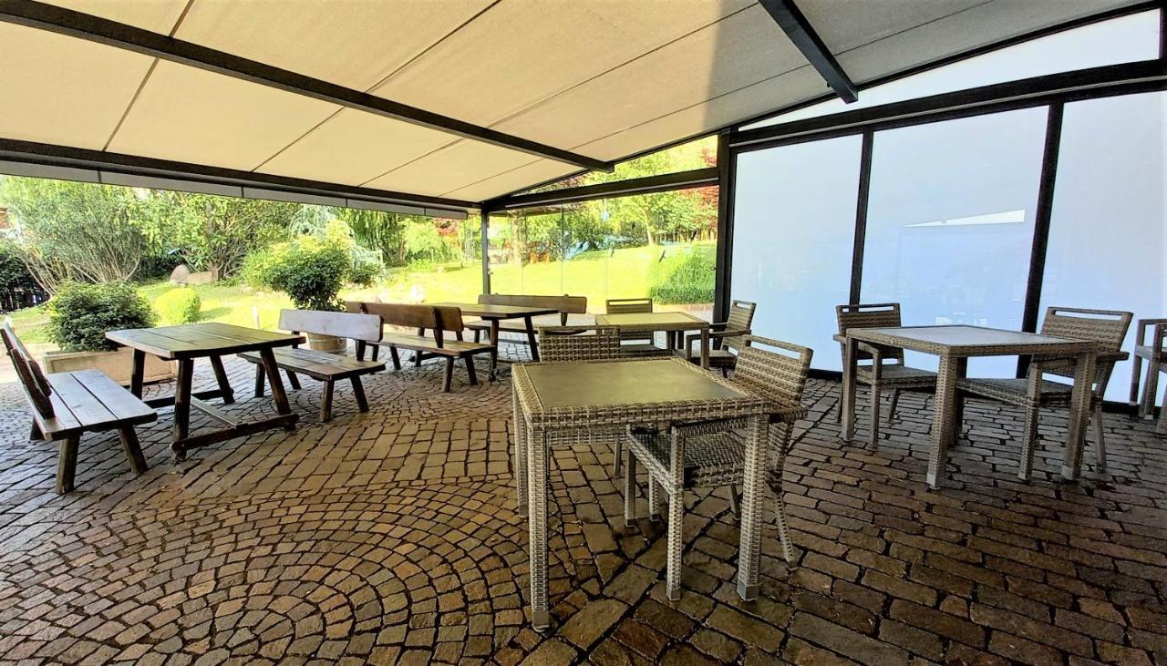 Hotel Garni Gruener Baum Laives Luaran gambar