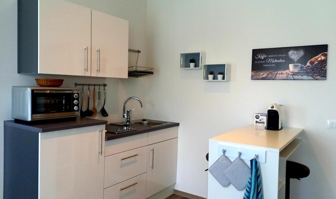 Hotel Garni Gruener Baum Laives Luaran gambar