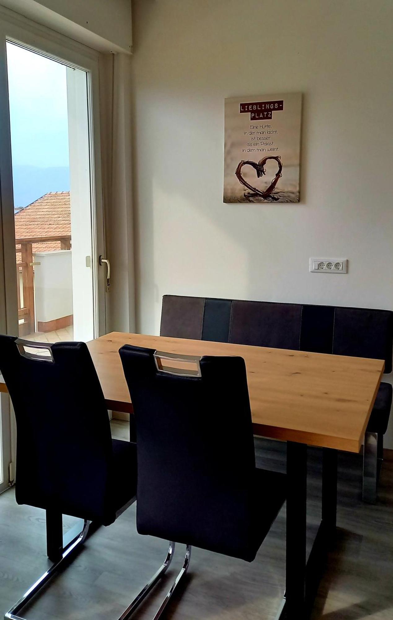 Hotel Garni Gruener Baum Laives Luaran gambar