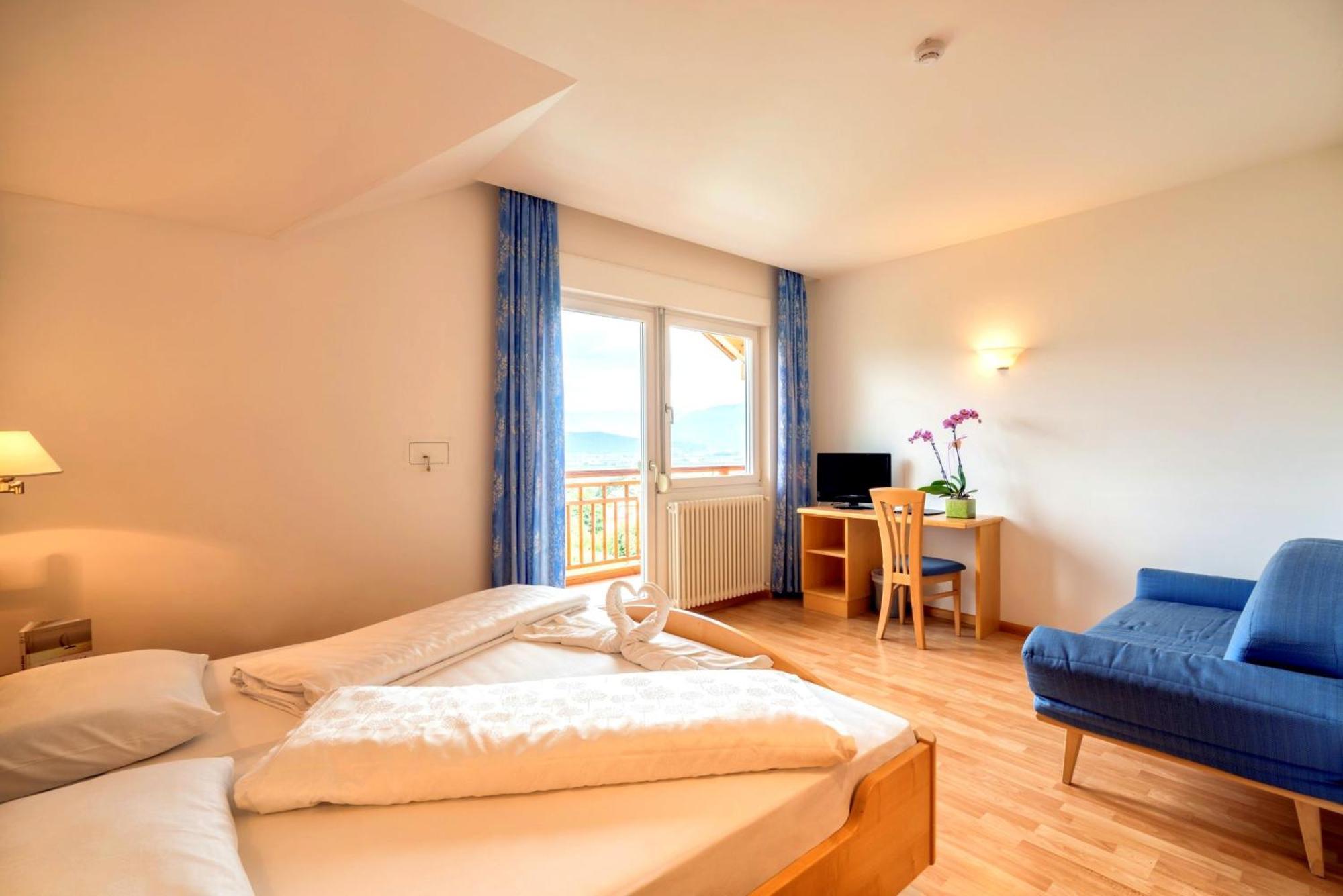 Hotel Garni Gruener Baum Laives Luaran gambar
